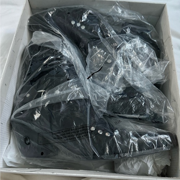 L’INTERVALLE Austin Black Groucho Ankle Boots - Picture 9 of 11